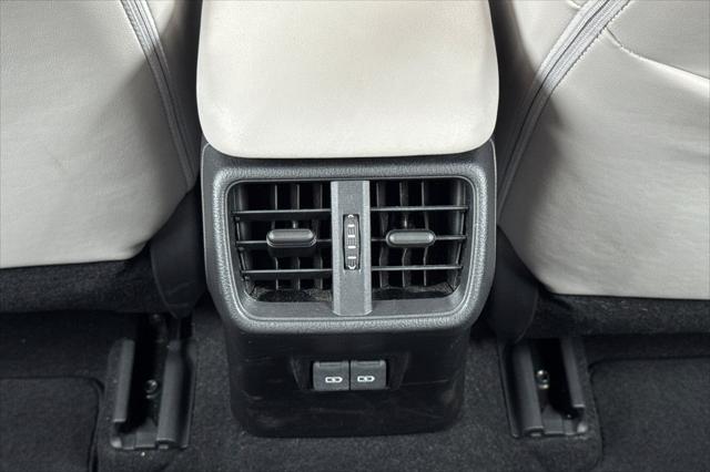 2025 Lexus 300 300h
