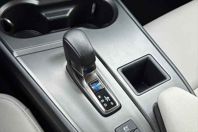 2025 Lexus 300 300h