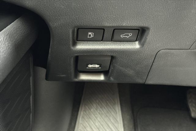 2025 Lexus 300 300h