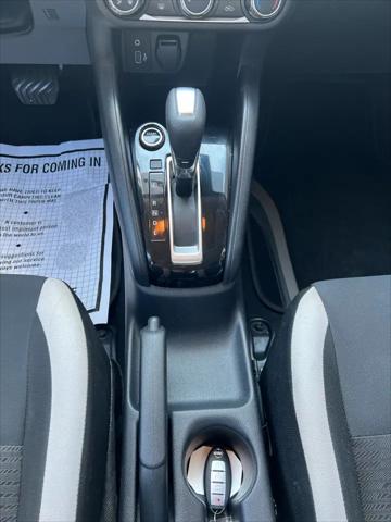 2021 Nissan Versa SV Xtronic CVT