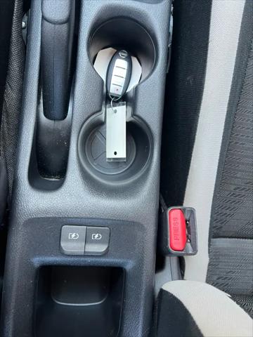2021 Nissan Versa SV Xtronic CVT