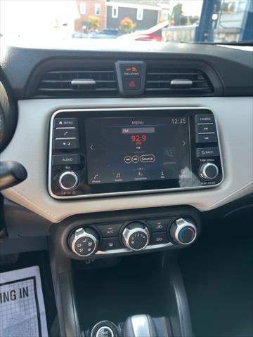 2021 Nissan Versa SV Xtronic CVT