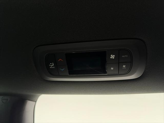 2027 Chrysler Pacifica LX