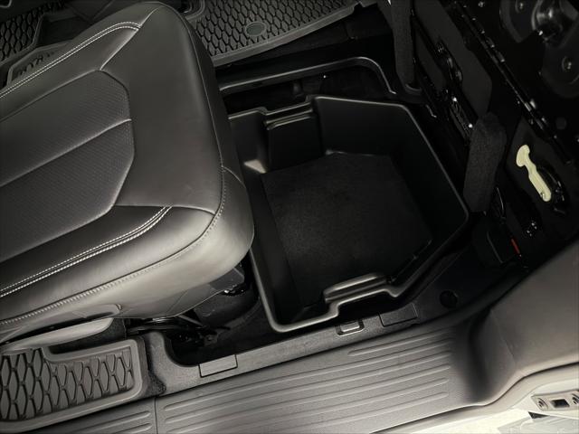 2027 Chrysler Pacifica LX
