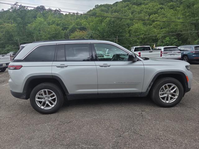2026 Jeep Grand Cherokee GRAND CHEROKEE LAREDO X 4X4 2026 Jeep Grand Cherokee GRAND CHEROKEE LAREDO X 4X4