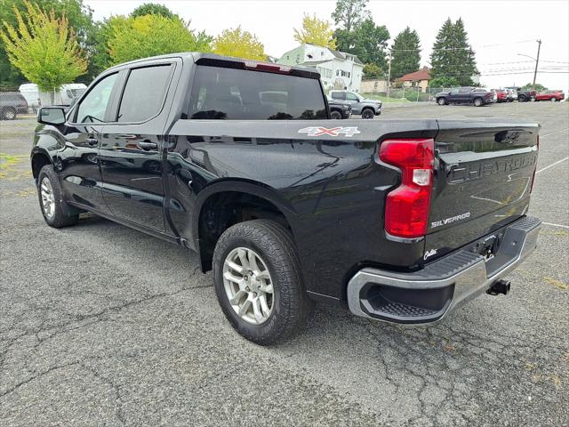 2024 Chevrolet Silverado 1500 4WD Crew Cab Short Bed LT with 2FL 2024 Chevrolet Silverado 1500 4WD Crew Cab Short Bed LT with 2FL
