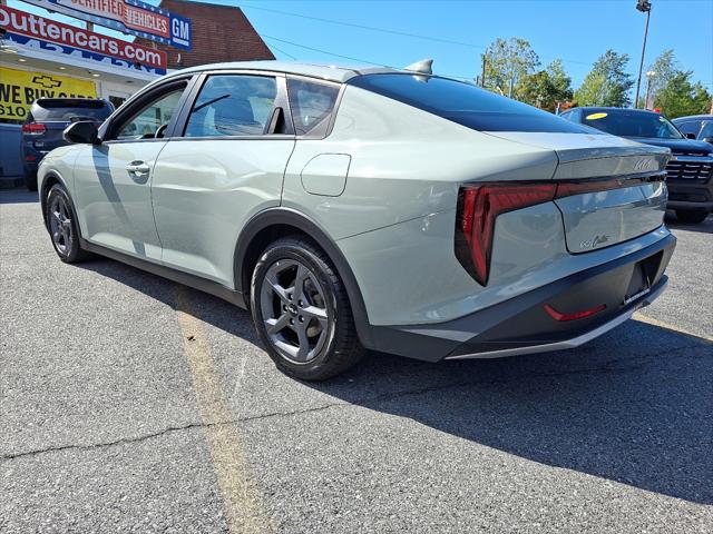 2025 Kia K4 LXS 2025 Kia K4 LXS