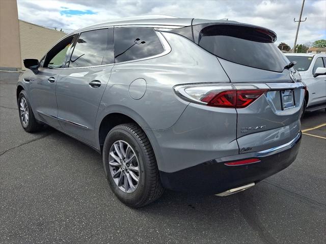 2023 Buick Enclave Essence AWD 2023 Buick Enclave Essence AWD