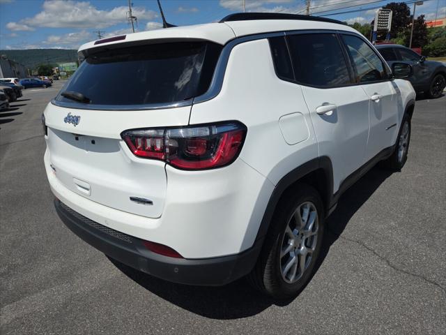 2022 Jeep Compass Latitude Lux 4x4 2022 Jeep Compass Latitude Lux 4x4