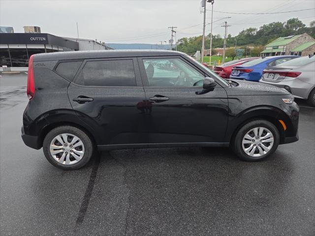 2022 Kia Soul LX 2022 Kia Soul LX