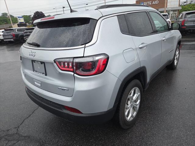 2024 Jeep Compass Latitude 4x4 2024 Jeep Compass Latitude 4x4