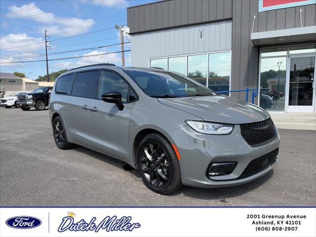2025 Chrysler Pacifica Limited for sale in Ashland, KY