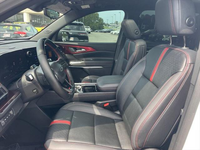 2025 Chevrolet Traverse AWD RS