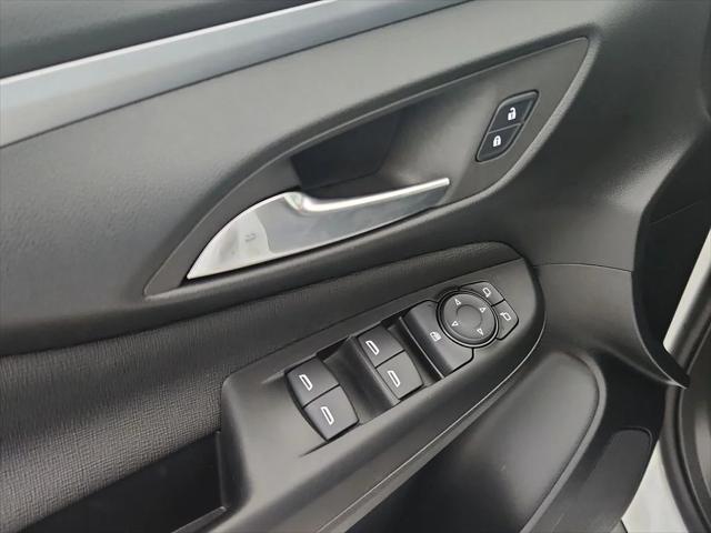 2026 Buick NV Preferred FWD