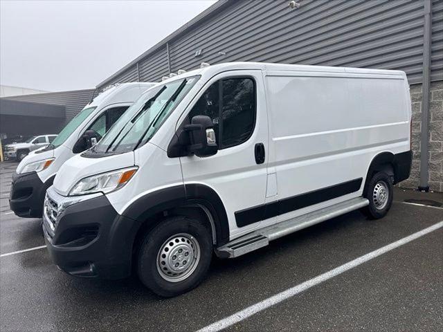 2025 RAM ProMaster 2500 Cargo Van Tradesman Low Roof 136 WB w/Pass Seat