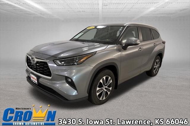2026 Toyota Highlander XLE for sale in Lawrence, KS