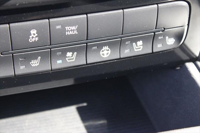 2018 Ram 1500 Night Crew Cab 4x4 64 Box