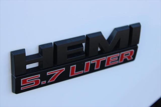 2018 Ram 1500 Night Crew Cab 4x4 64 Box