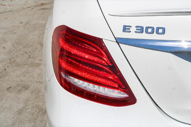 2018 Mercedes-Benz E-CLASS E 300 E 300