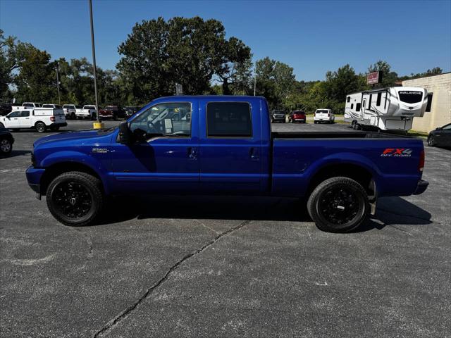 2003 Ford F-250 XLT 4dr Crew Cab 4WD SB
