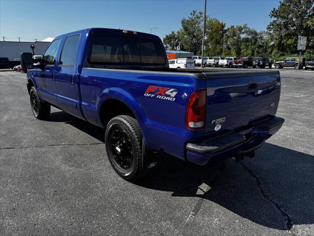 2003 Ford F-250 XLT 4dr Crew Cab 4WD SB