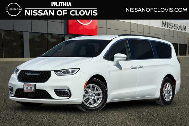 2022 Chrysler Pacifica Touring L for sale in Clovis, CA