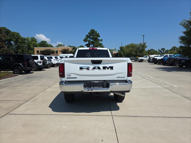 2025 Ram 3500 Big Horn Crew Cab 4x4 8 Box