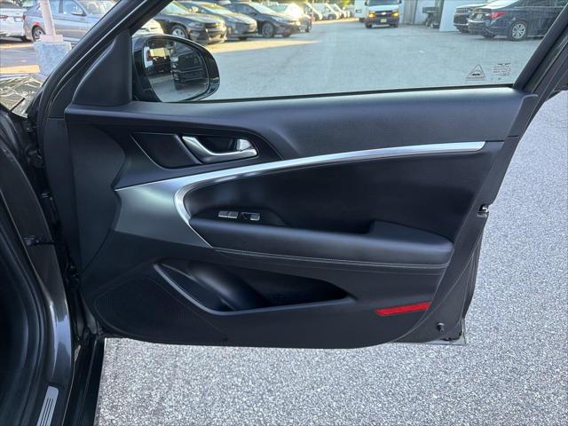 2025 Genesis G70 2.5T RWD