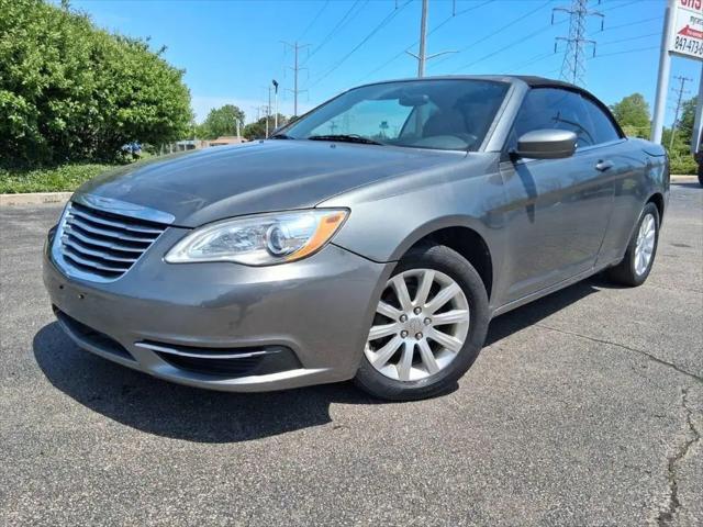 2012 Chrysler 200 Touring for sale in Waukegan, IL