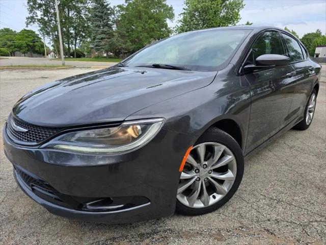 2015 Chrysler 200 S for sale in Zion, IL