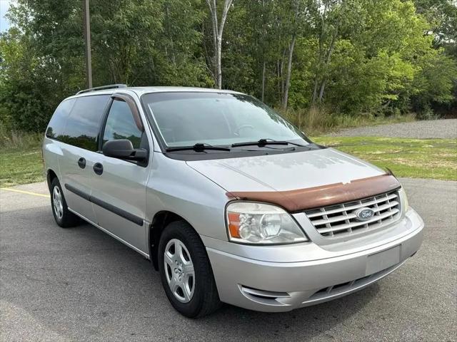 2004 Ford Freestar SE for sale in Flint, MI