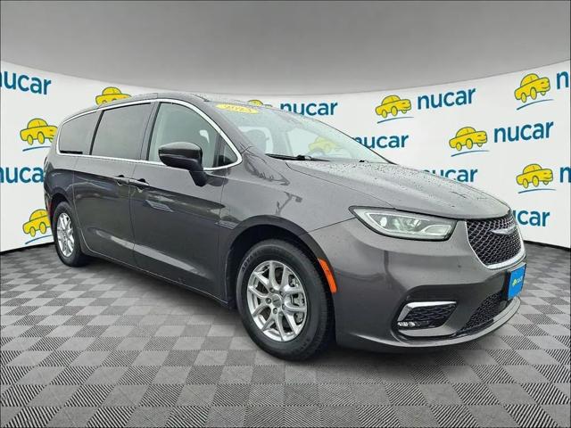 2023 Chrysler Pacifica Touring L for sale in Allentown, PA