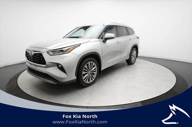 2020 Toyota Highlander Hybrid Platinum for sale in Grand Rapids, MI