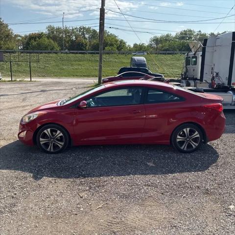2013 Hyundai Elantra SE for sale in Plymouth, WI