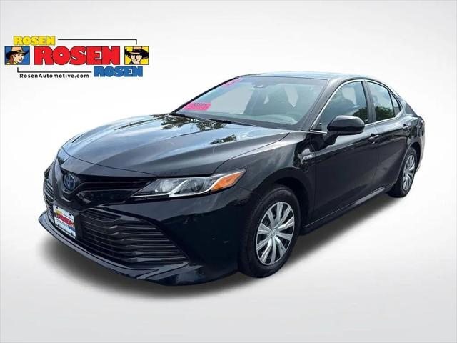 2018 Toyota Camry LE for sale in Greenfield, WI