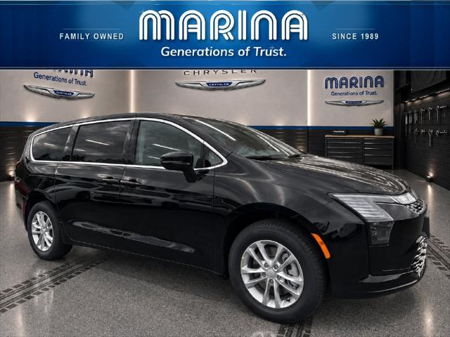2027 Chrysler Pacifica Select for sale in Webster, NY