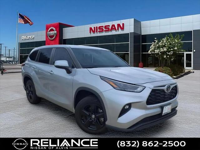 2023 Toyota Highlander LE for sale in Alvin, TX
