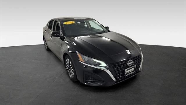 2023 Nissan Altima SV FWD for sale in Janesville, WI