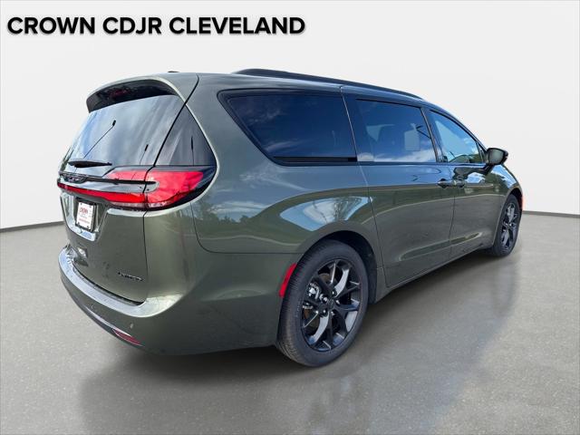 2027 Chrysler Pacifica Limited