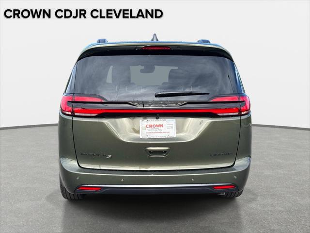 2027 Chrysler Pacifica Limited