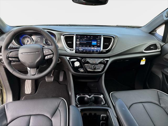 2027 Chrysler Pacifica Limited