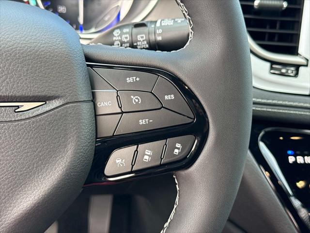 2027 Chrysler Pacifica Limited