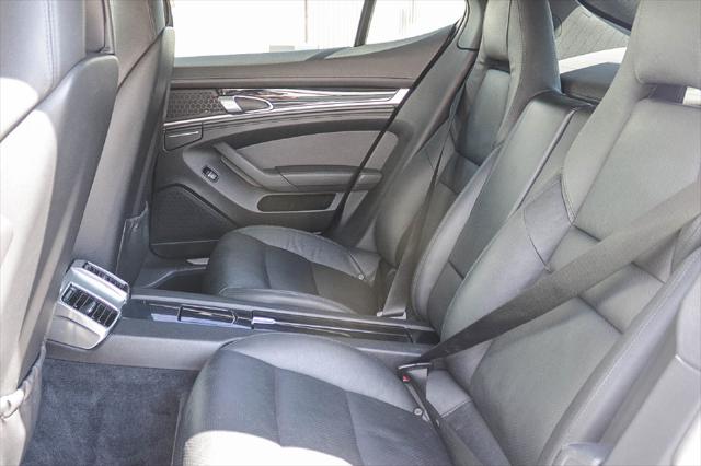 2012 Porsche Panamera 4