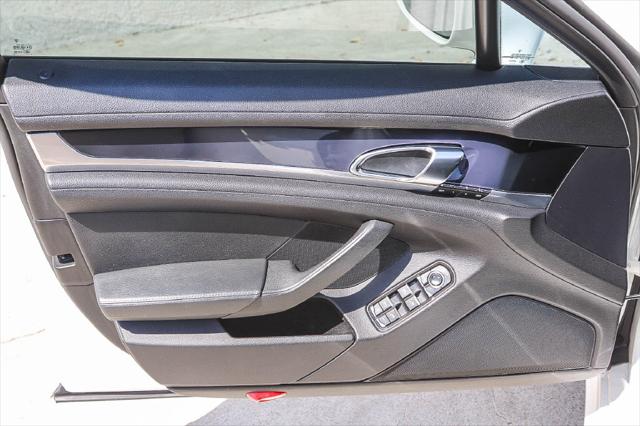 2012 Porsche Panamera 4