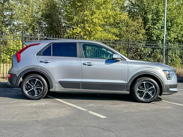 2025 Kia Niro LX