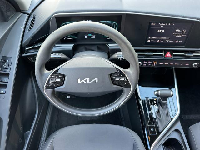 2025 Kia Niro LX
