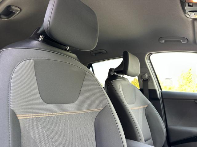 2025 Kia Niro LX