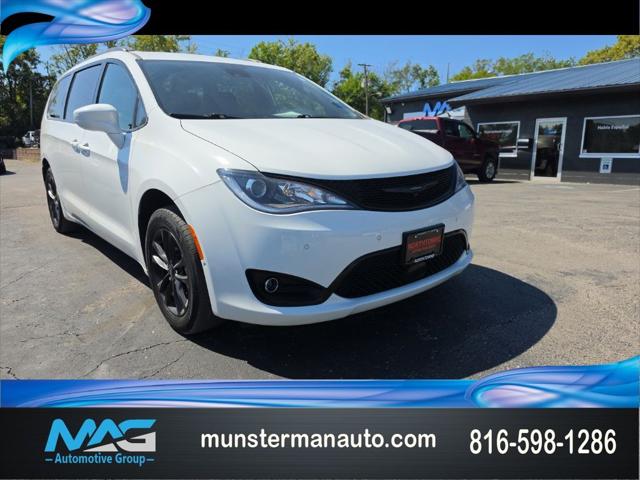2020 Chrysler Pacifica AWD Launch Edition for sale in Blue Springs, MO