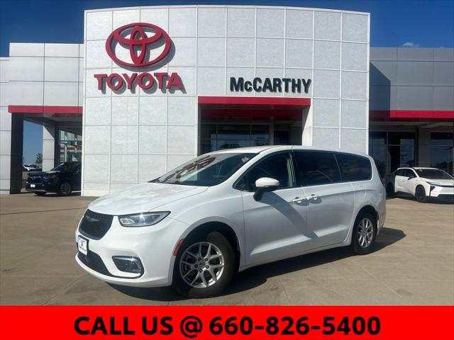 2023 Chrysler Pacifica Touring L for sale in Sedalia, MO