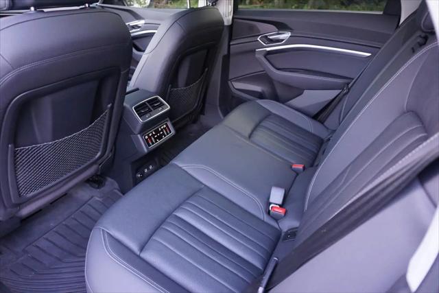 2019 Audi e-tron Premium Plus